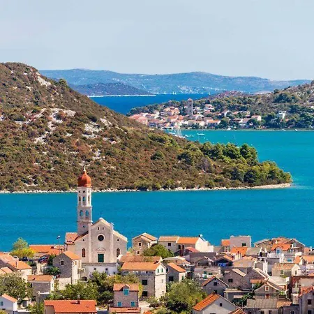 Modern 45 M² + Sea View Betina (Sibenik-Knin)