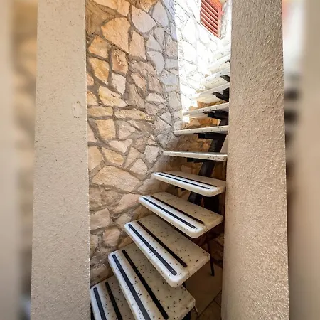 Modern 45 M² + Sea View Betina (Sibenik-Knin)